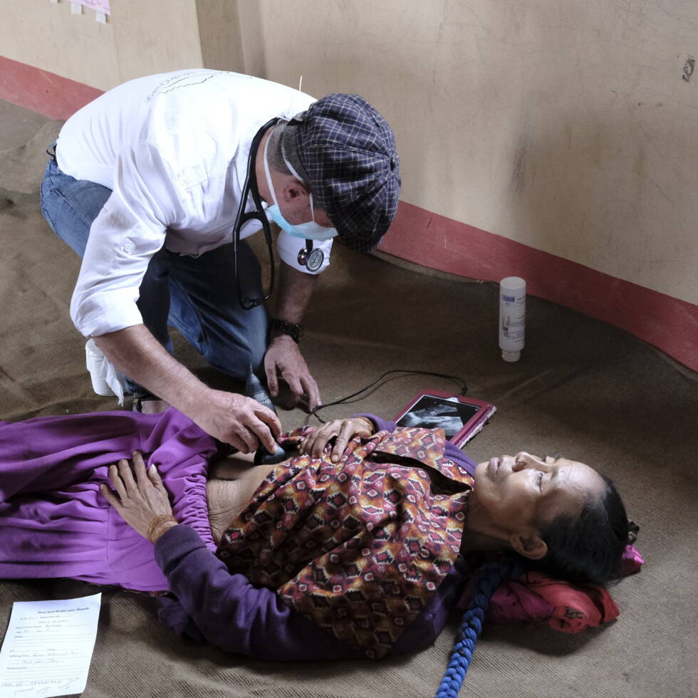 Chirurgie des yeux au Health Camp