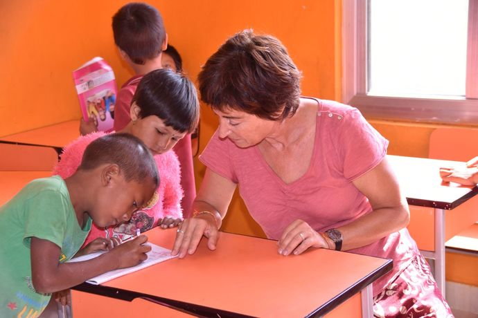 Christine Bacchetto teaching chepang students in Antyodaya school