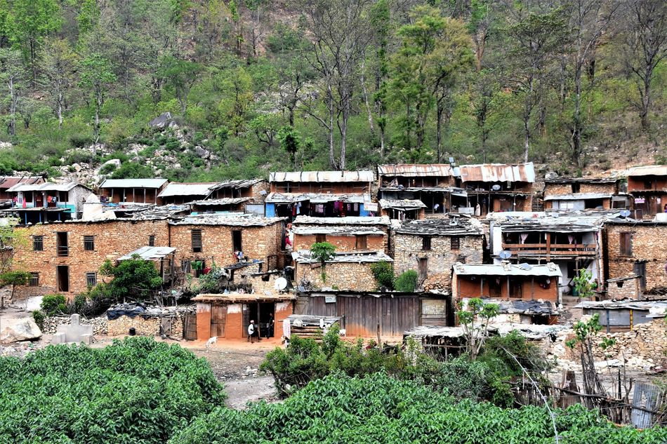 village_on_the_way_to_jumla.jpg