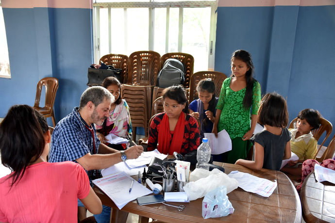 Med. Visite Antyodaya School (Dr. Fredi Bacchetto)