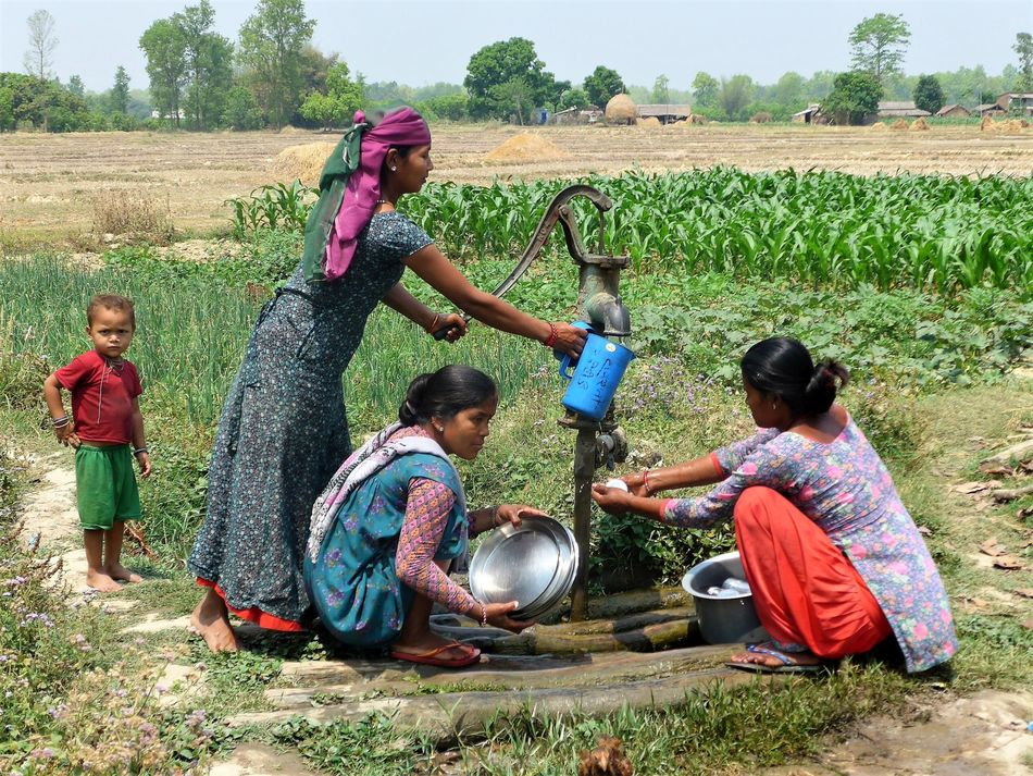 collecting_water-_kamaiyas.jpg